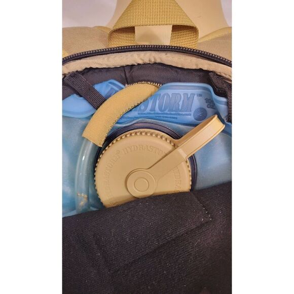 Hydrastorm hydration backpack - Picture 2 of 5